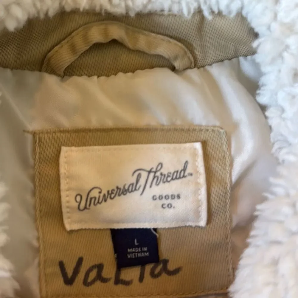 Universal Thread brand universal